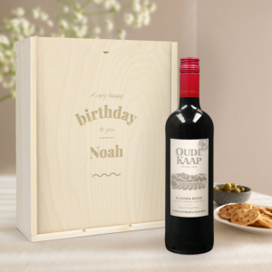 Wijnpakket in gegraveerde kist - Oude Kaap - Wit, rood en rosé