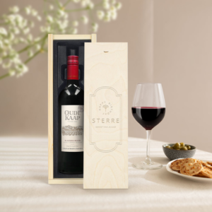 Wijn in gegraveerde kist - Oude Kaap - Rood